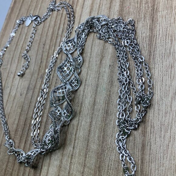 Lia Sophia Long Silver Tone Filigree Design Necklace - Picture 6 of 7